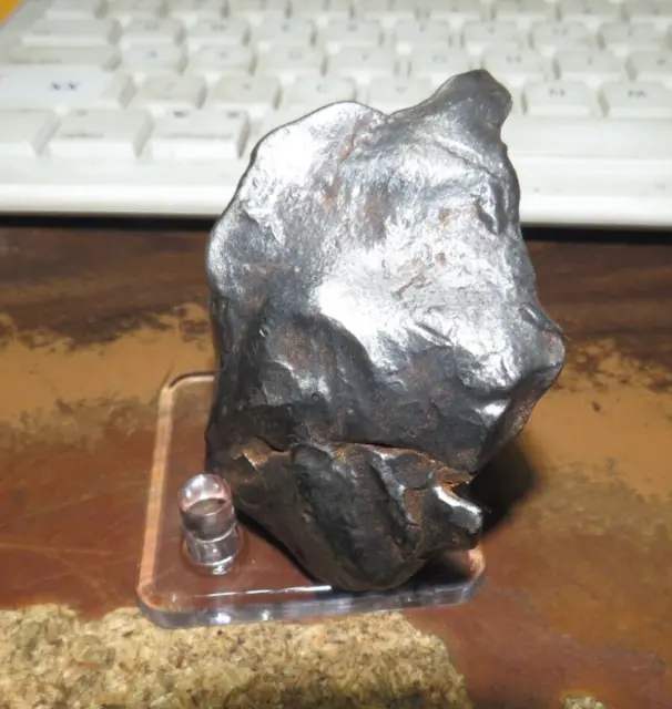 266 GM Egypt Gebel Kamil Iron meteorite complete individual With STAND .58 LB