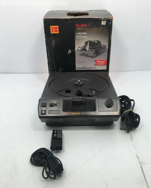 Kodak Carousel 4600 35 mm Professional Slide Projector Black With Remote