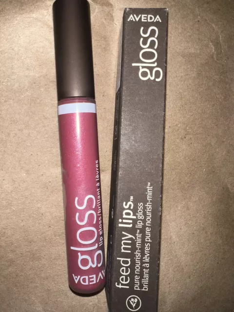 Brillo labial Aveda Feed My Lips *PUCA BERRY* Barbie rosa brillante nuevo en caja