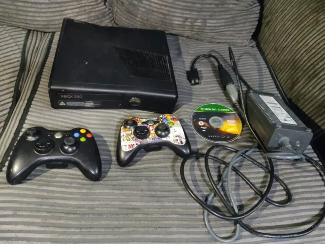 Plz Read Description** Xbox 360 Slim 250GB Console Bundle
