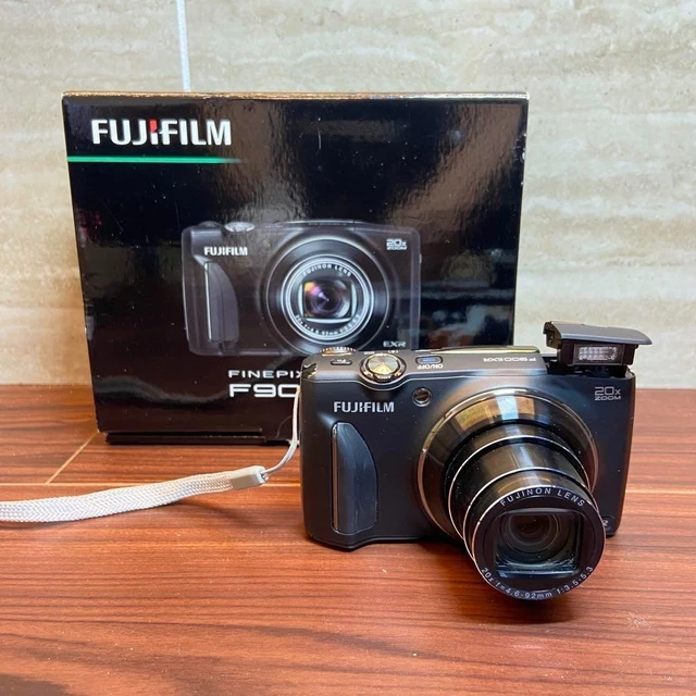 FUJIFILM FINEPIX F900 EXR Digital Camera 3439 From Japan