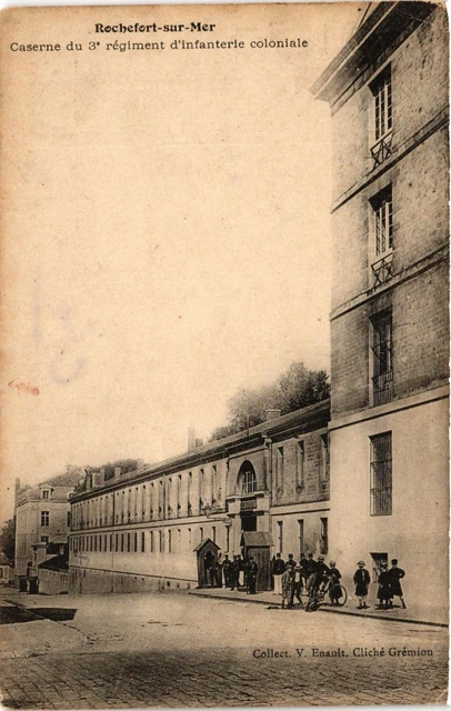 CPA MILITAIRE Rochefort sur Mer-Caserne du 3e régiment d'infanterie (315891)