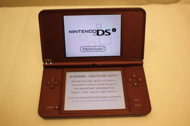 Nintendo Dsi XL UTL-001 (Eur) Portable Console de Jeu + Jeu Non Stylet