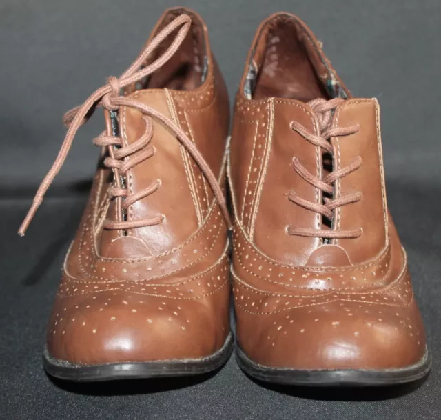 American Eagle Womens 7 Ankle Boots Lace Up Heels Brown Wingtip Oxford Shoes