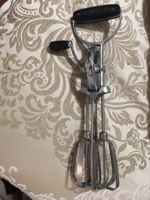Vintage EKCO BEST Hand Held Egg Beater Crank Mixer Stainless Steel Black Handle