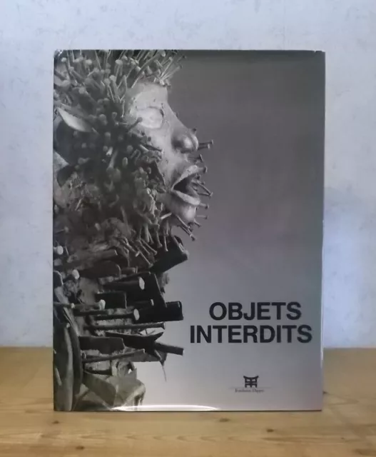 Arts Premiers Fondation Dapper Expo Objets Interdits + Description De L'afrique