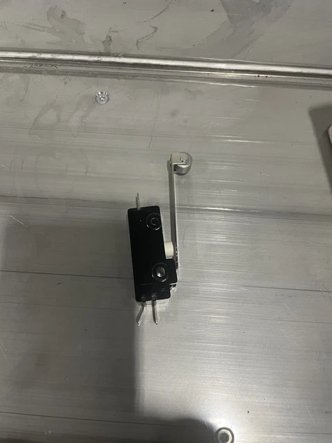 Long arm Microswitch Baxter 01-1000V6-00332
