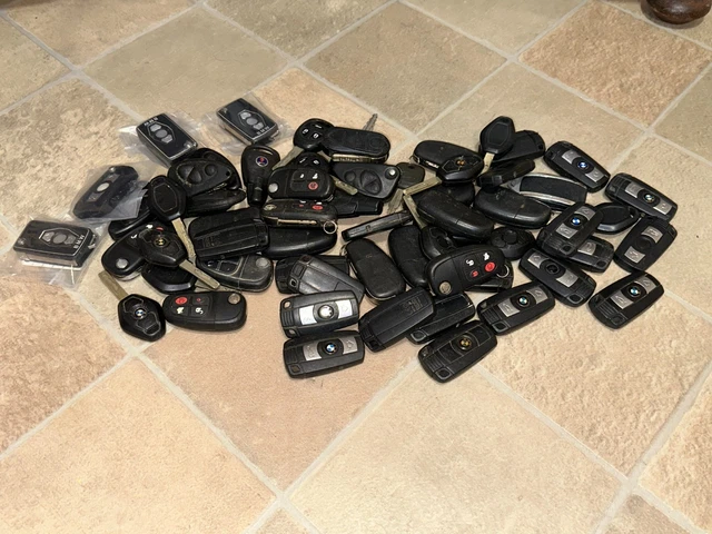 X62 BUNDLE OF Remote Fob Car Keys. SAAB, BMW, DAIHATSU, JAG & ALFA ...