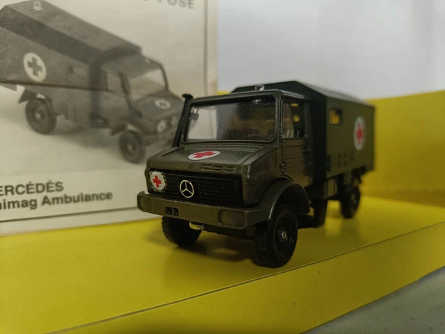 Solido 1/50, Camion ACMAT 4x4 VLRA Ambulance, armée Française, Tbe (46