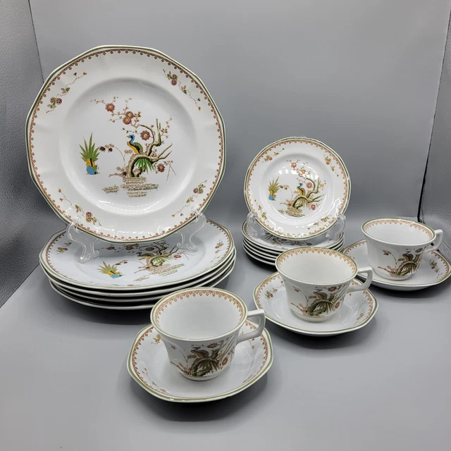 Wedgwood Old Chelsea Set Of Dinner Plates, Dessert Plates & Teacups w/Saucers