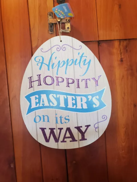 "Hippity Hoppity Easter's on its Way" Hanging Wall Decor Egg 13.5 X10.5 NEW