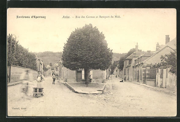 CPA Avize, Rue des Carmes et Rempart du Midi