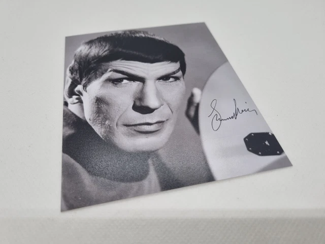 LEONARD NIMOY/SPOCK Repro-Autografo - circa 10x13 - STAR TREK (003)