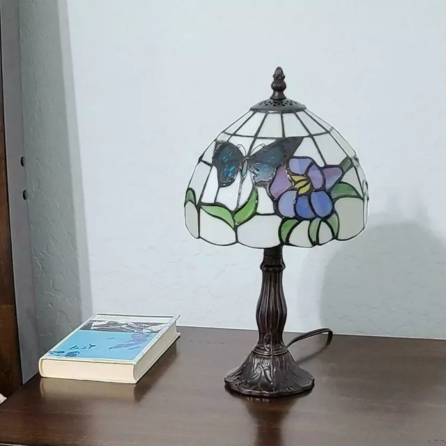 15Inch Butterfly Theme Stained Glass Accent Reading Table Lamp in Tiffany Style