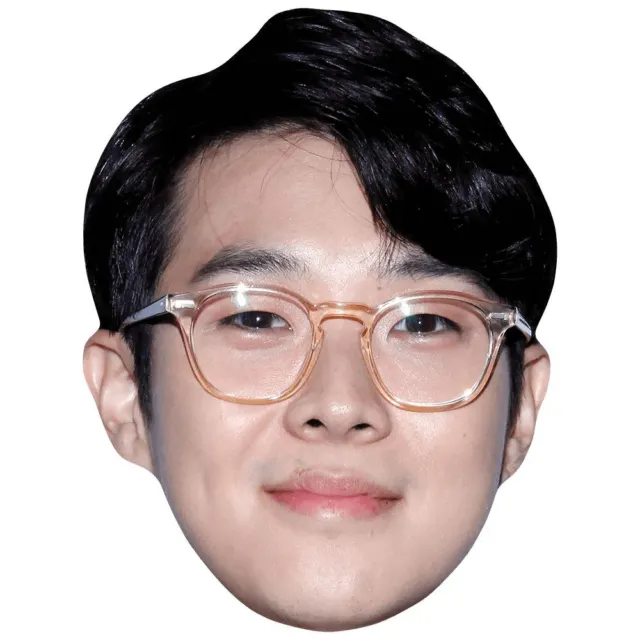 Choi Woo-Shik (Smile) Maske aus Karton