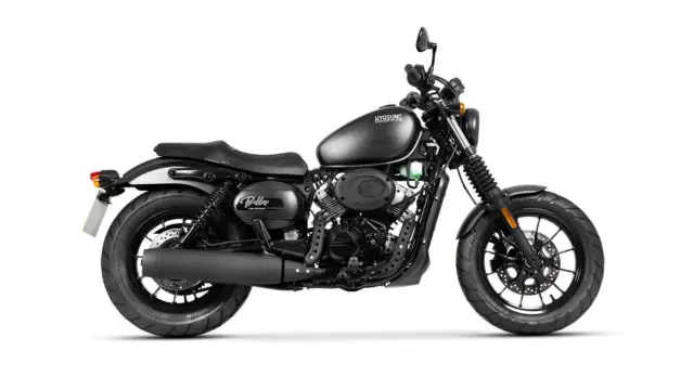 Brand new Hyosung Aquila GV300s bobber custom cruiser motorcycle A2 licence