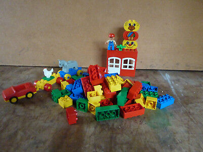 LEGO  DUPLO Lot  Personnage +Véhicules + briques+animaux