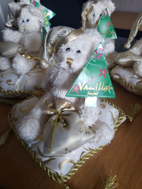 Vanilla Scented Teddys Sat On Pillow (Joblot 10 In Total)