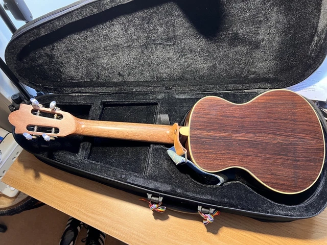 Noah Electro Rosewood / Spruce Tenor Ukulele RRP £339 3