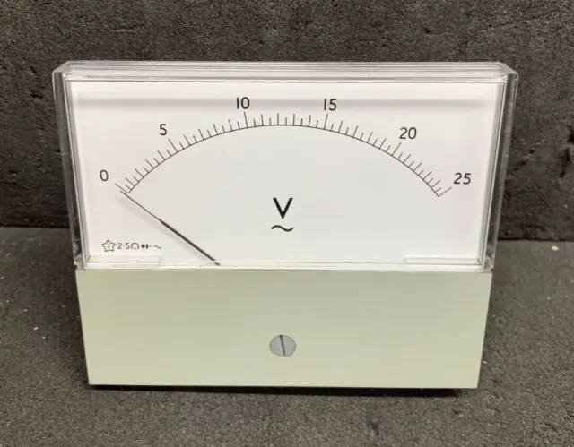 Voltmeter (0-25VAC) * 397058.1.1 *