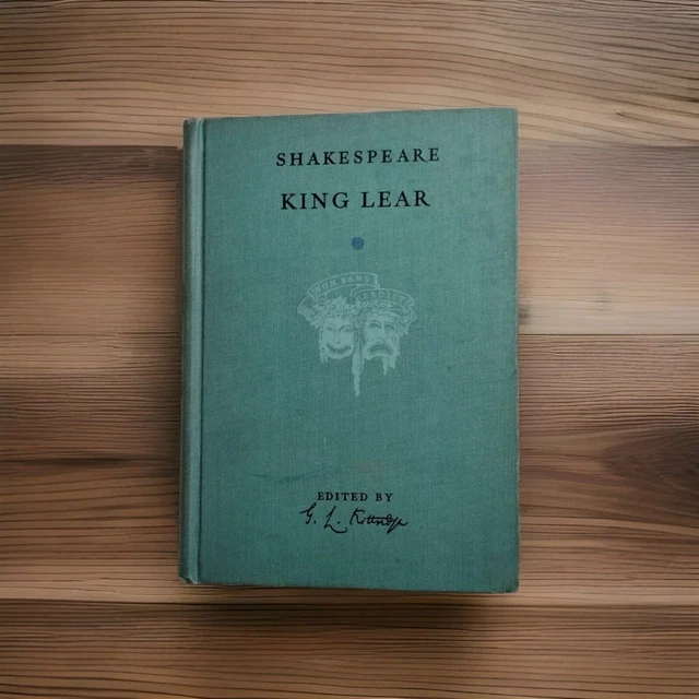 THE TRAGEDY OF King Lear Play By William Shakespeare (Green Hardcover ...