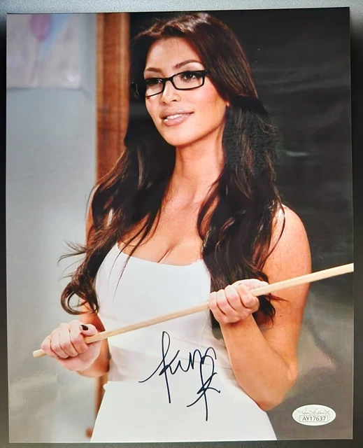 Kim Kardashian Autograph FOR SALE! - PicClick UK