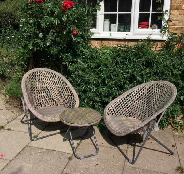 FAUX RATTAN GARDEN Furniture Patio Set has two well made foldaway