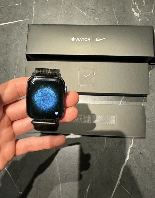 Apple Watch Series 5 44mm Space Grey Aluminium Case with Nike Band (GPS + Cell)