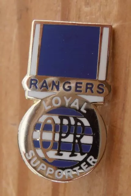 Queens Park Rangers QPR enamel football badge Loyal Supporter