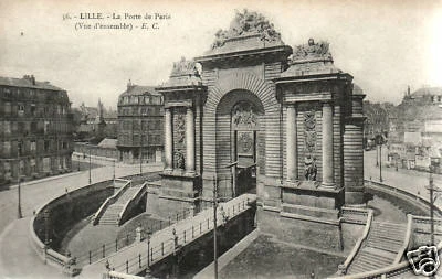 CPA 59 LILLE     la porte de paris  vue d'ensemble