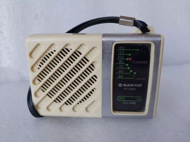 Vintage Sanyo RP 1280 AM MW Bandempfänger Radio Weiß Funktioniert großartig