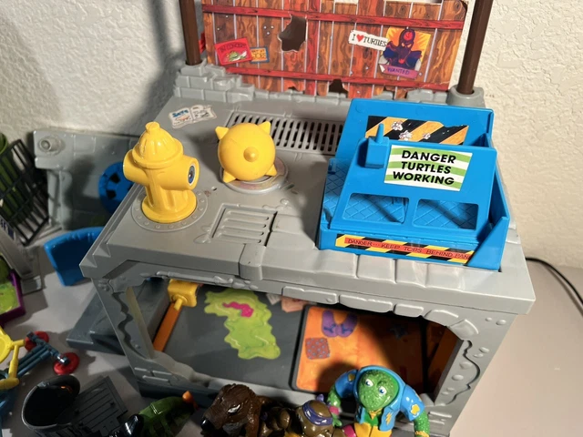 Vintage Teenage Mutant Ninja Turtles Action Figures Sewer Playset TMNT Huge Lot 3