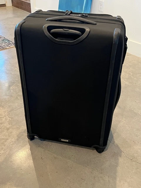 TUMI Alpha 3 Medium Trip Expandable 4-Wheel Suitcase, Black (1171661041) 2