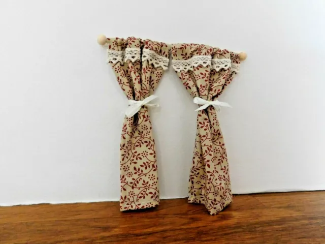 DOLLS HOUSE 1/12th PAIR OF CURTAINS WITH TIE BACKS ON REMOVABLE PINE POLE