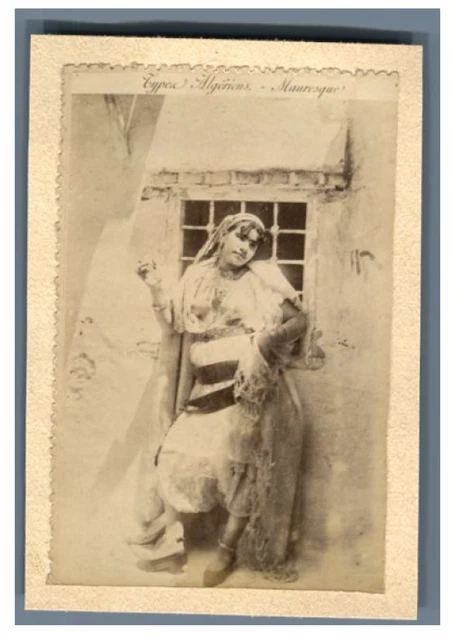 ImagesDéfense - 812. [Algérie, 1905-1914. Photographie de groupe, peut-être de la compagnie saharienne de la Saoura