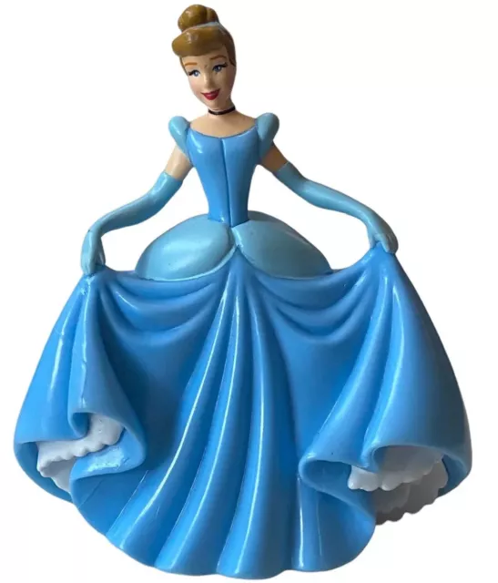 Figura de Disney Cenicienta Pastel Topper Vestido Azul Muñeca Princesa Juguete