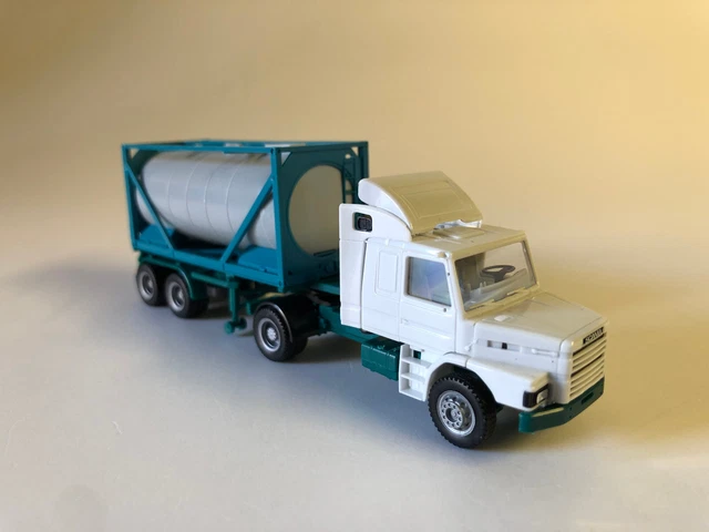 Herpa 316743 SCANIA 143M 500 trattore stradale Herpa 316743 SCANIA 143M 500 trattore stradale