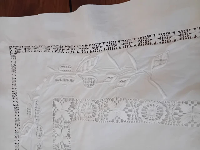 Boite ancienne chiffre 40 coton brodé , pour marquer le linge