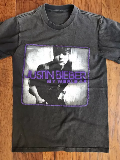 Justin Bieber Thrashed Original US Tour Pop  R&B WornDown Used T-Shirt Aged Ctn