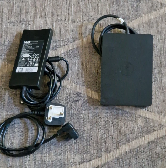 DELL WD15 / K17A USBC Universal Docking Station with 65w Power Supply