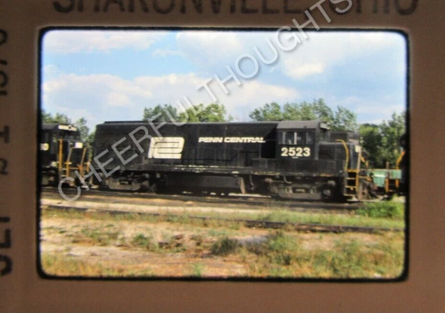 Original '76 Kodachrome Slide PC Penn Central 2523 U25B Sharonville, OH    37O19