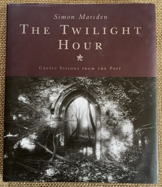 (未使用･未開封品)Twilight Hour: Visions of Ireland&#39;s Haunted Past [DVD] [Import] Watch The Twilight Hour: Visions of Ireland's Haunted Past