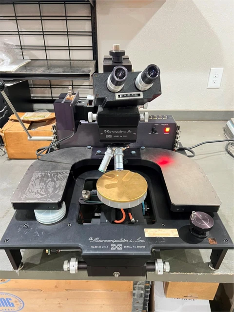 The Micromanipulator Co. Model 6200 Manual Probing Station, Compound Microscope