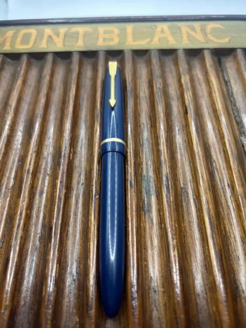 Parker Slimfold Blue Fountain Pen - 14K Gold Nib - 1960s - England Medium Nib!