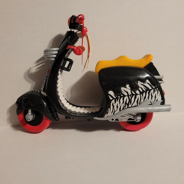 Monster High 2014 Werecat Meowlody Purrsephone Twins Scooter Not Complete