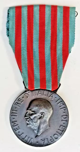 ITALIE : Médaille Commémorative de la Guerre d'Afrique de l'Est.