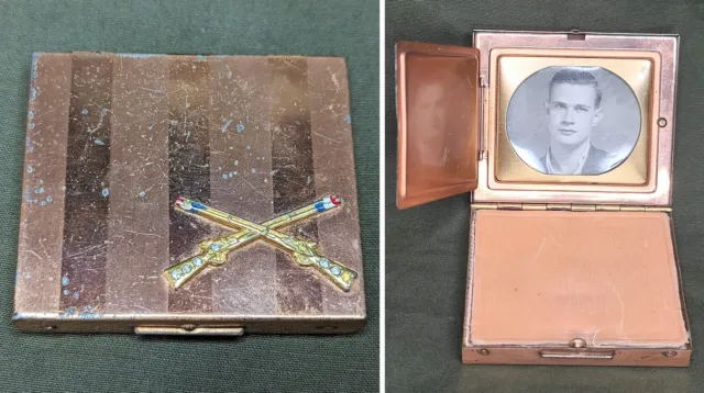Vintage WWII US Infantry Sweetheart Makeup Compact with Photo Soldier 1940s USA