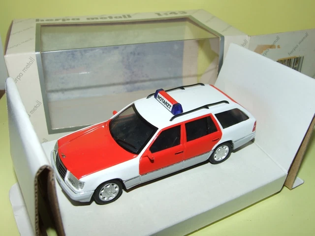 Miniature Herpa 1/43 - Mercedes CLK Verte 1997 - Très Bon état (sans Boîte)