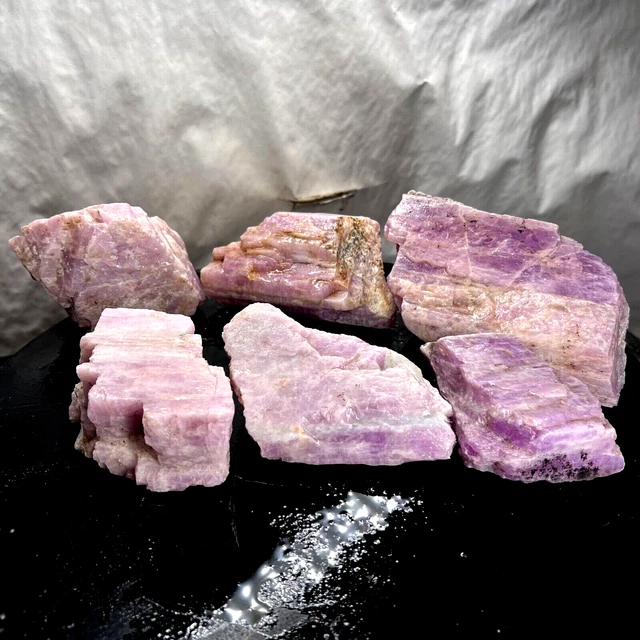 Kunzite Rough Lot 8.2Lbs Aaa Quality From Nigeria