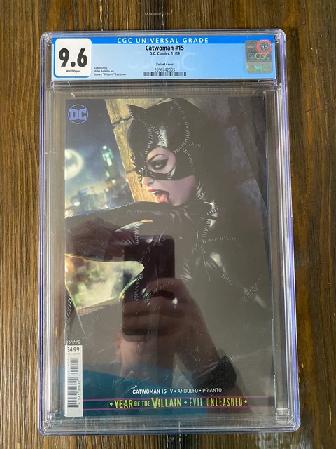 Catwoman #15 - CGC 9.6 Stanley ARTGERM Lau VARIANT - Michelle Pfiffer